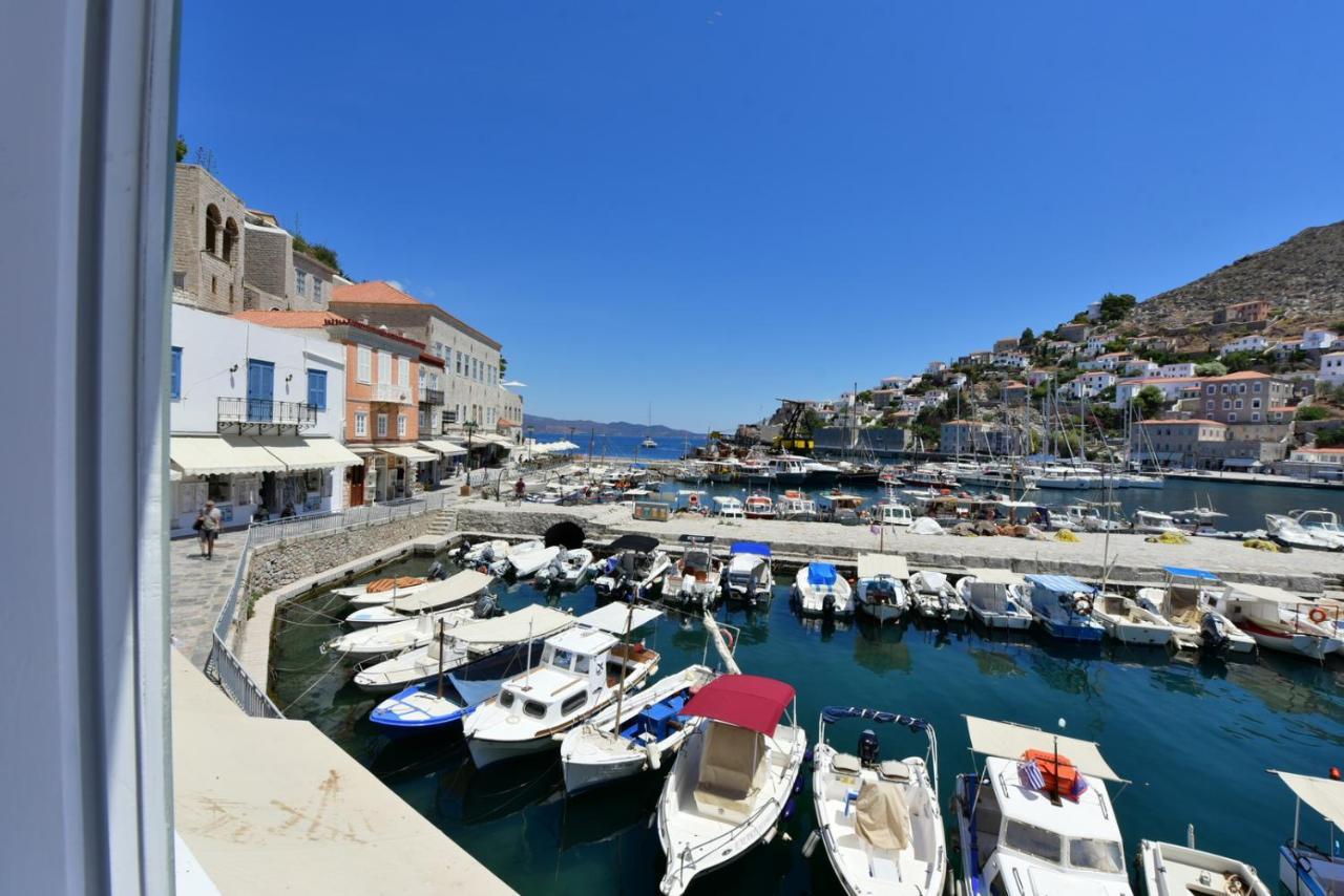 Hydra Hospitality Port Apartment Bagian luar foto