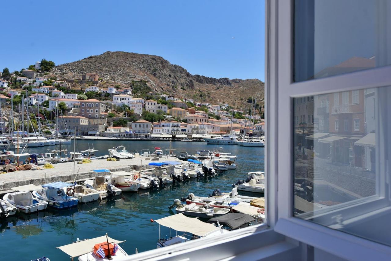 Hydra Hospitality Port Apartment Bagian luar foto